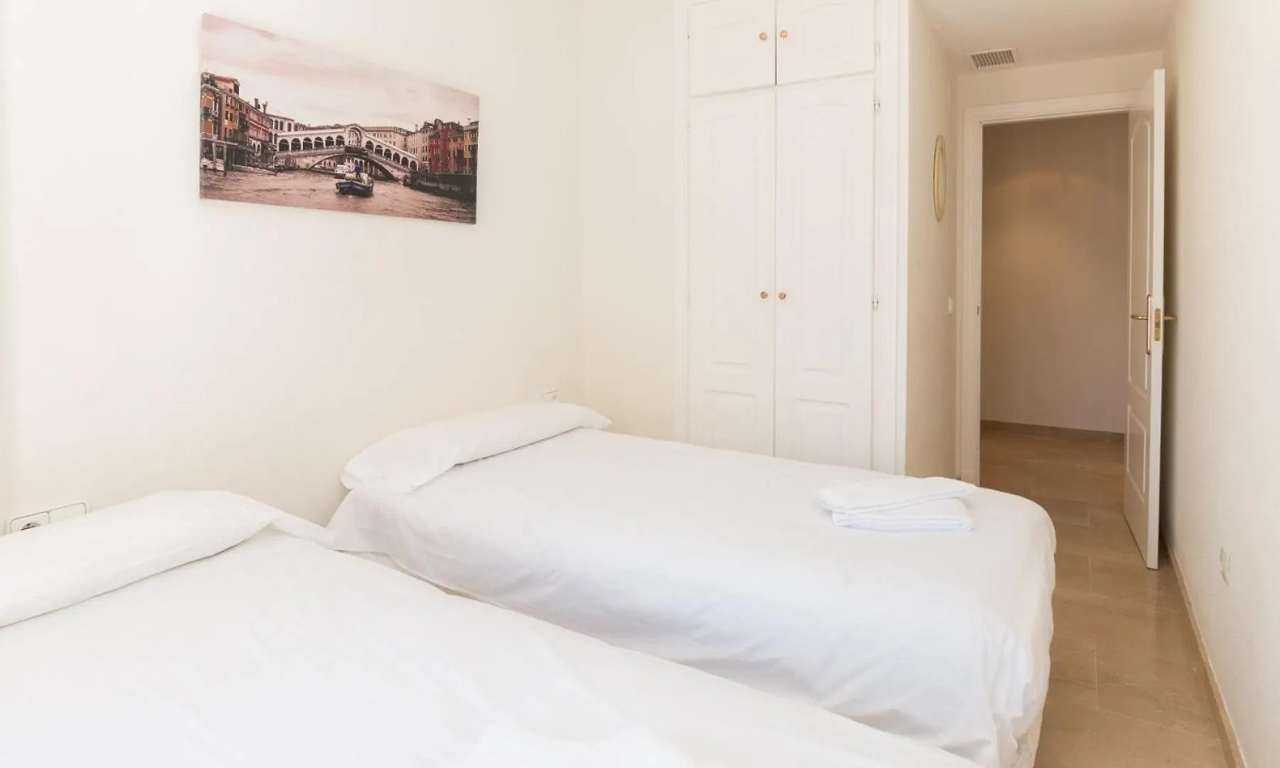 2066-Apt 2 Bedrooms On Beach, Tenis, Gym, Pool Manilva