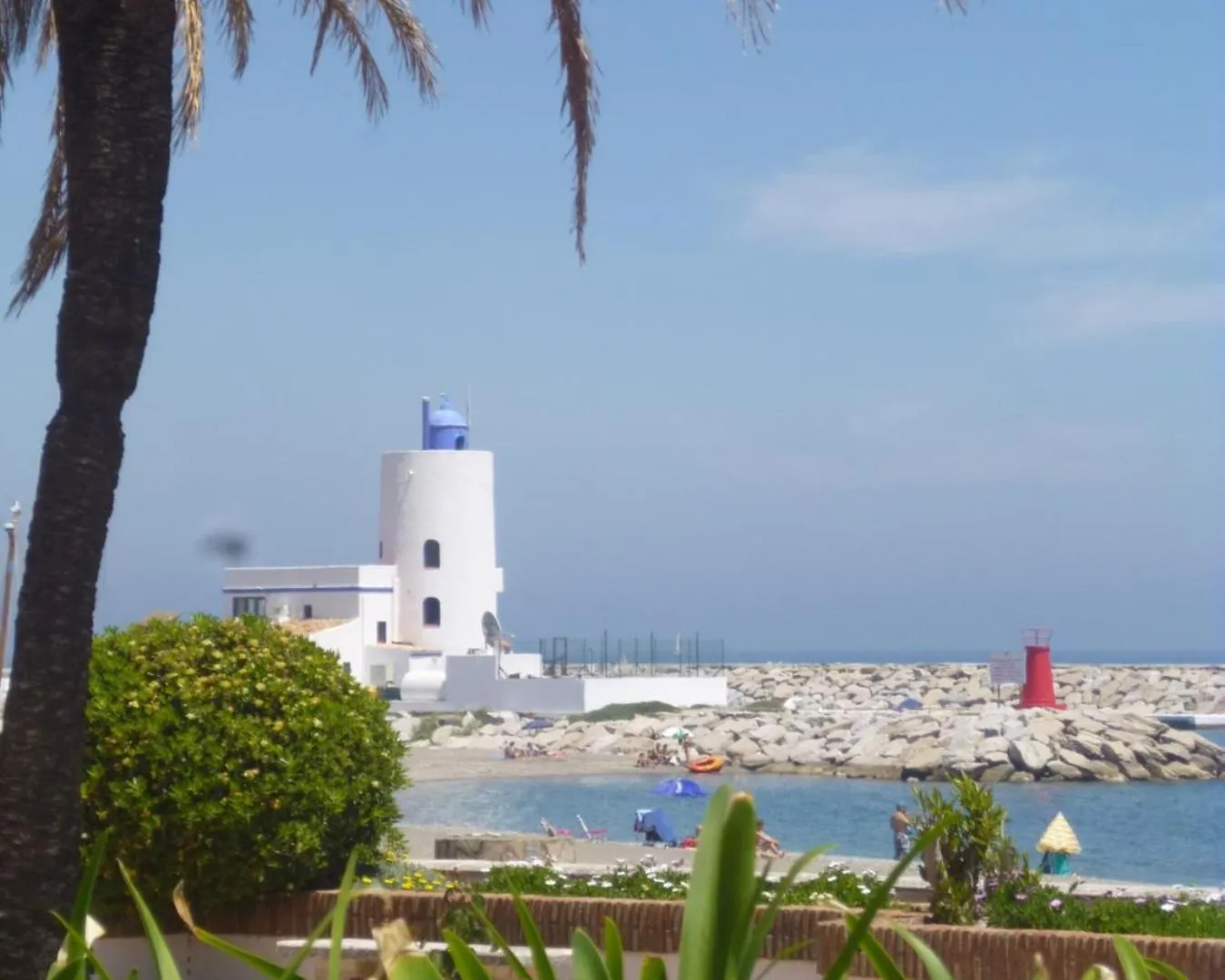 2066-Apt 2 Bedrooms On Beach, Tenis, Gym, Pool Manilva Spain